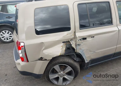 2017 Jeep Patriot High Altitude 4X4 z USA, uszkodzony, nr VIN 1C4NJRFB6HD177107